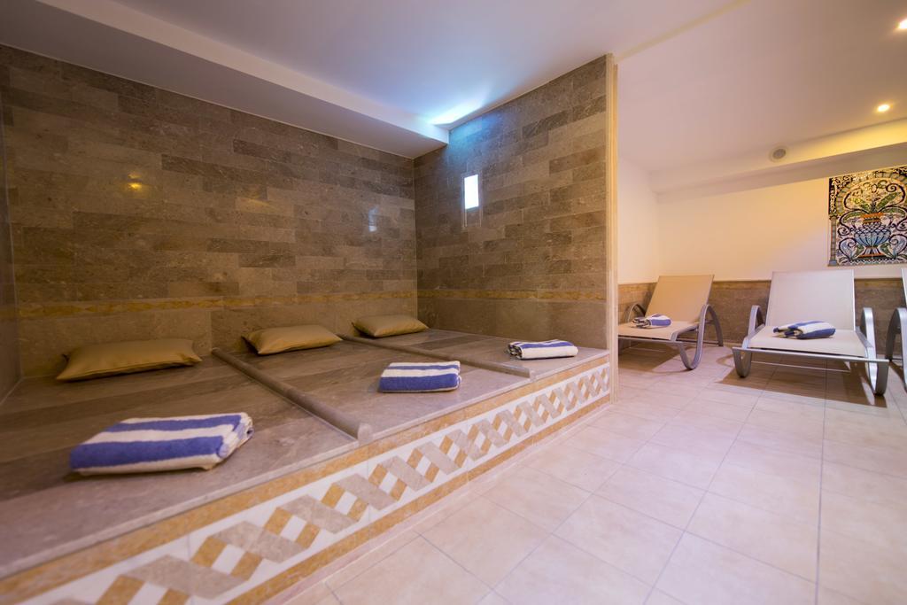 Alexain Hotel Restaurant & Wellness - Colmar Ouest トロワ・エピ エクステリア 写真