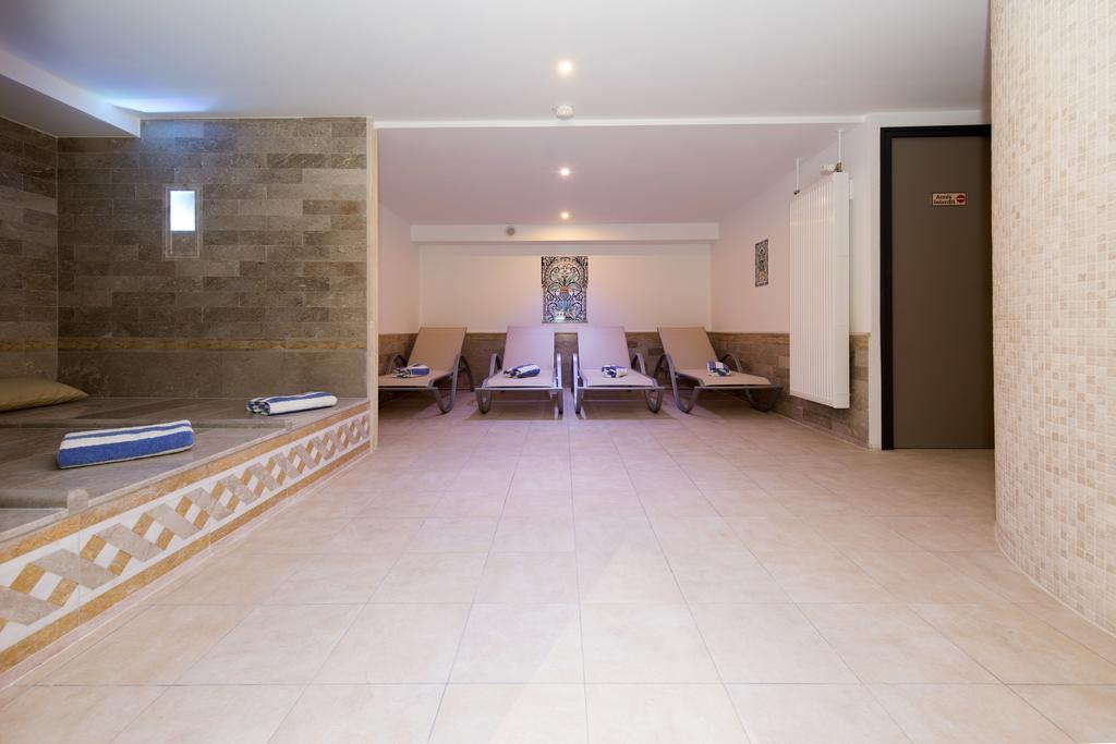 Alexain Hotel Restaurant & Wellness - Colmar Ouest トロワ・エピ エクステリア 写真