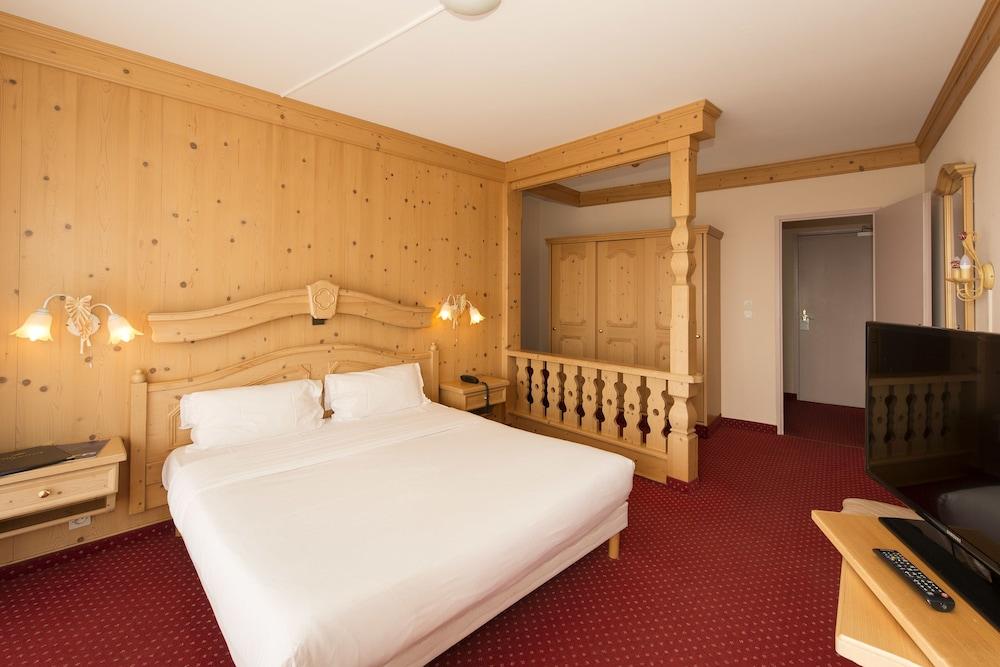 Alexain Hotel Restaurant & Wellness - Colmar Ouest トロワ・エピ エクステリア 写真