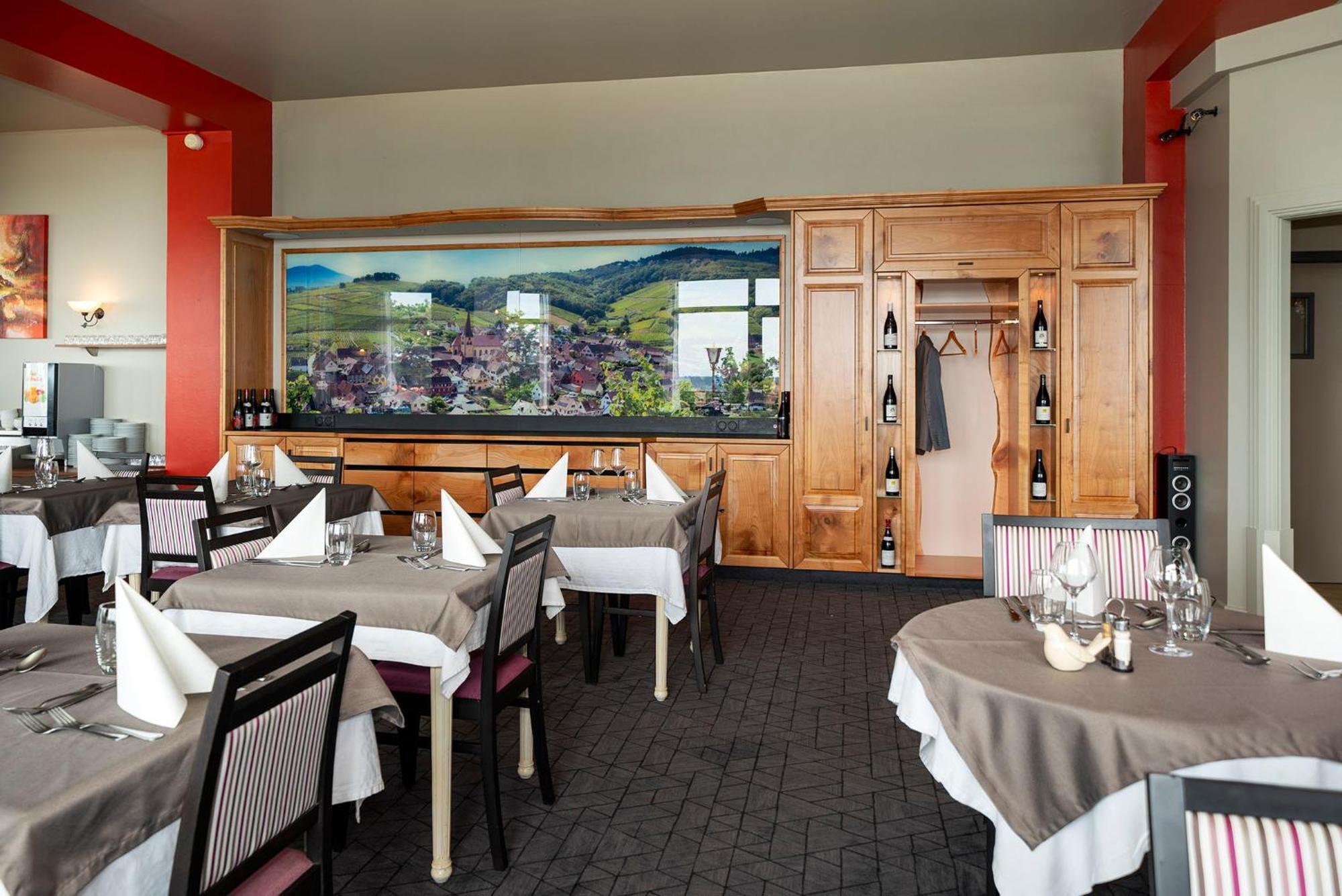 Alexain Hotel Restaurant & Wellness - Colmar Ouest トロワ・エピ エクステリア 写真
