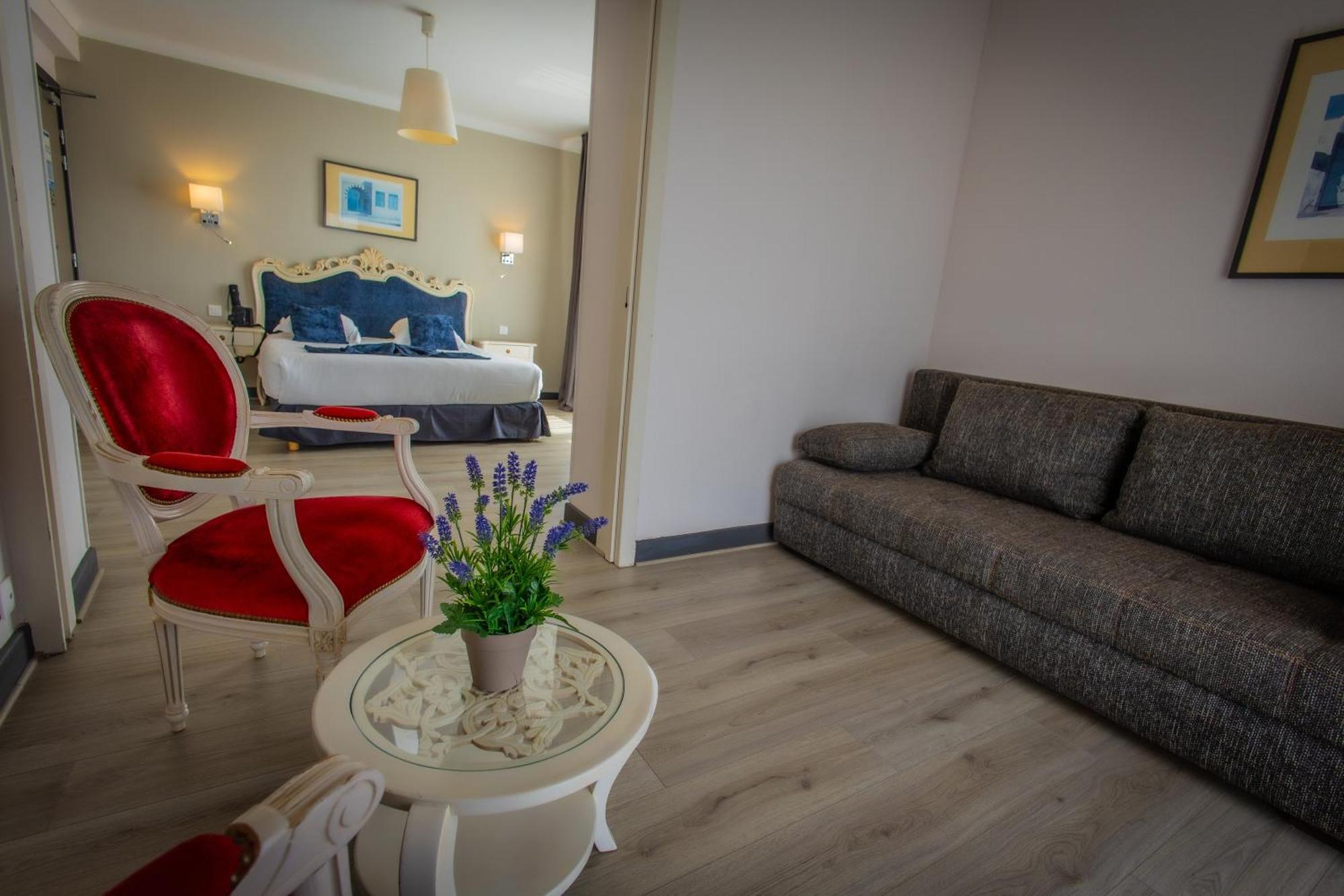 Alexain Hotel Restaurant & Wellness - Colmar Ouest トロワ・エピ エクステリア 写真